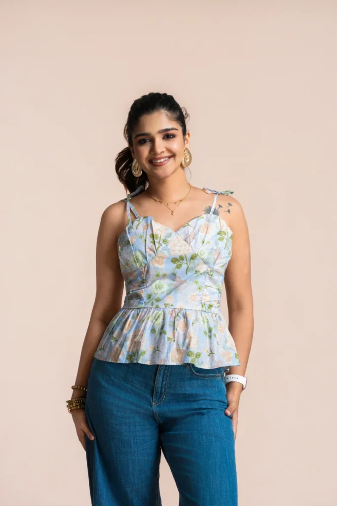DAISY BLOOM STRAPPY TOP GARDENIA